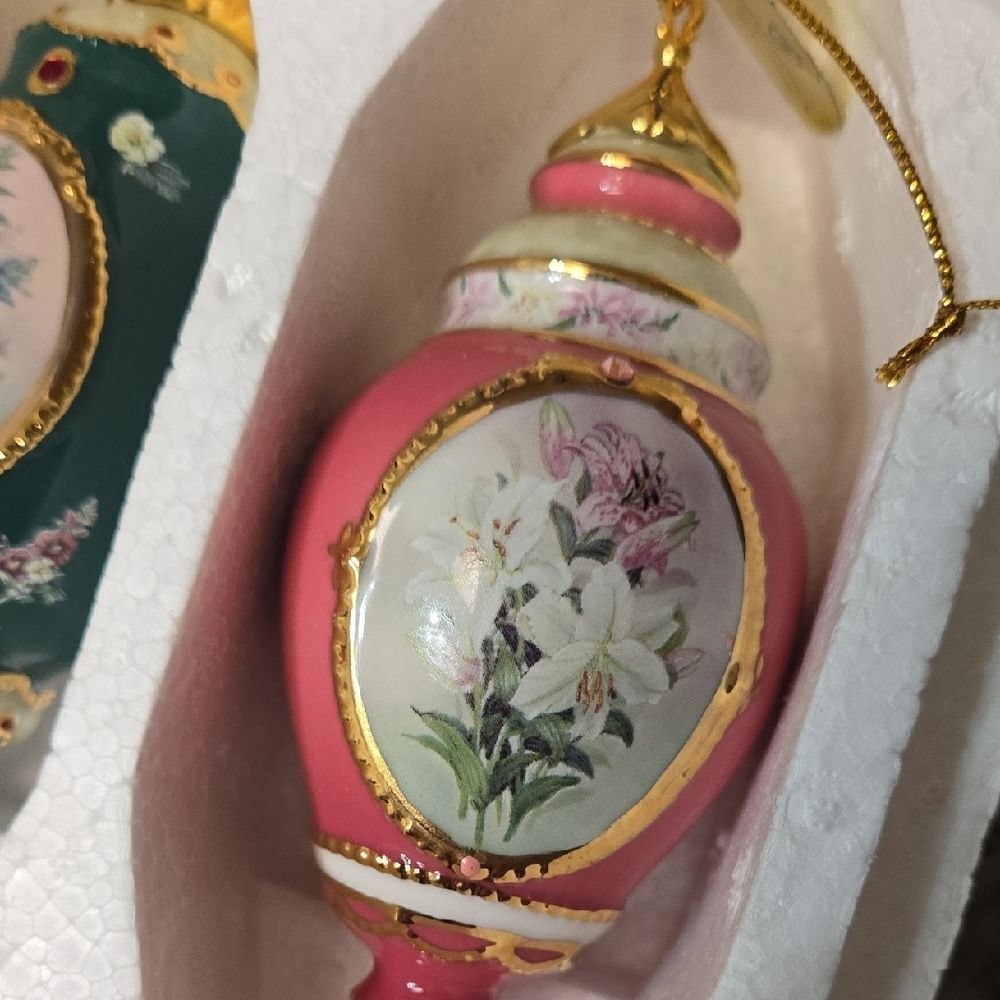 The Bradford Exchange Floral Ornament Set - Green and Pink - Picture 4 of 13